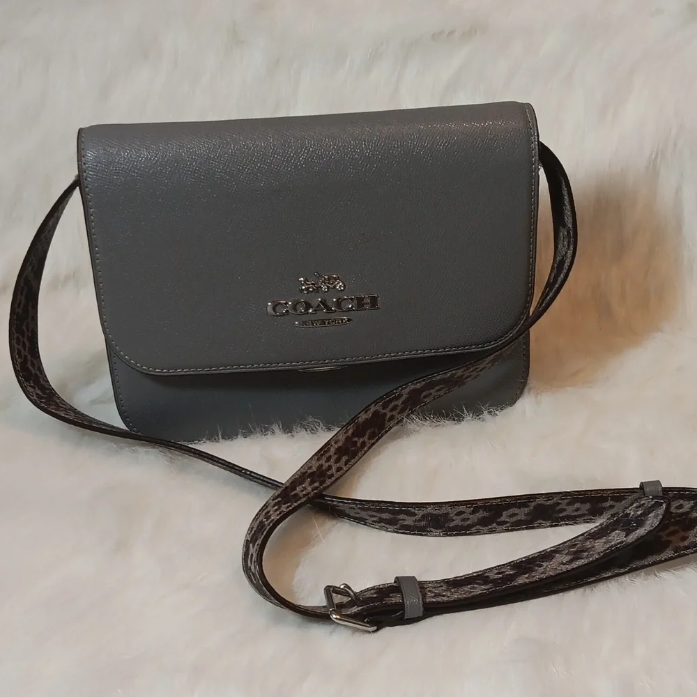 Coach Snake Embossed Brynn Flap Crossbody Purse. - Picture 1 of 11